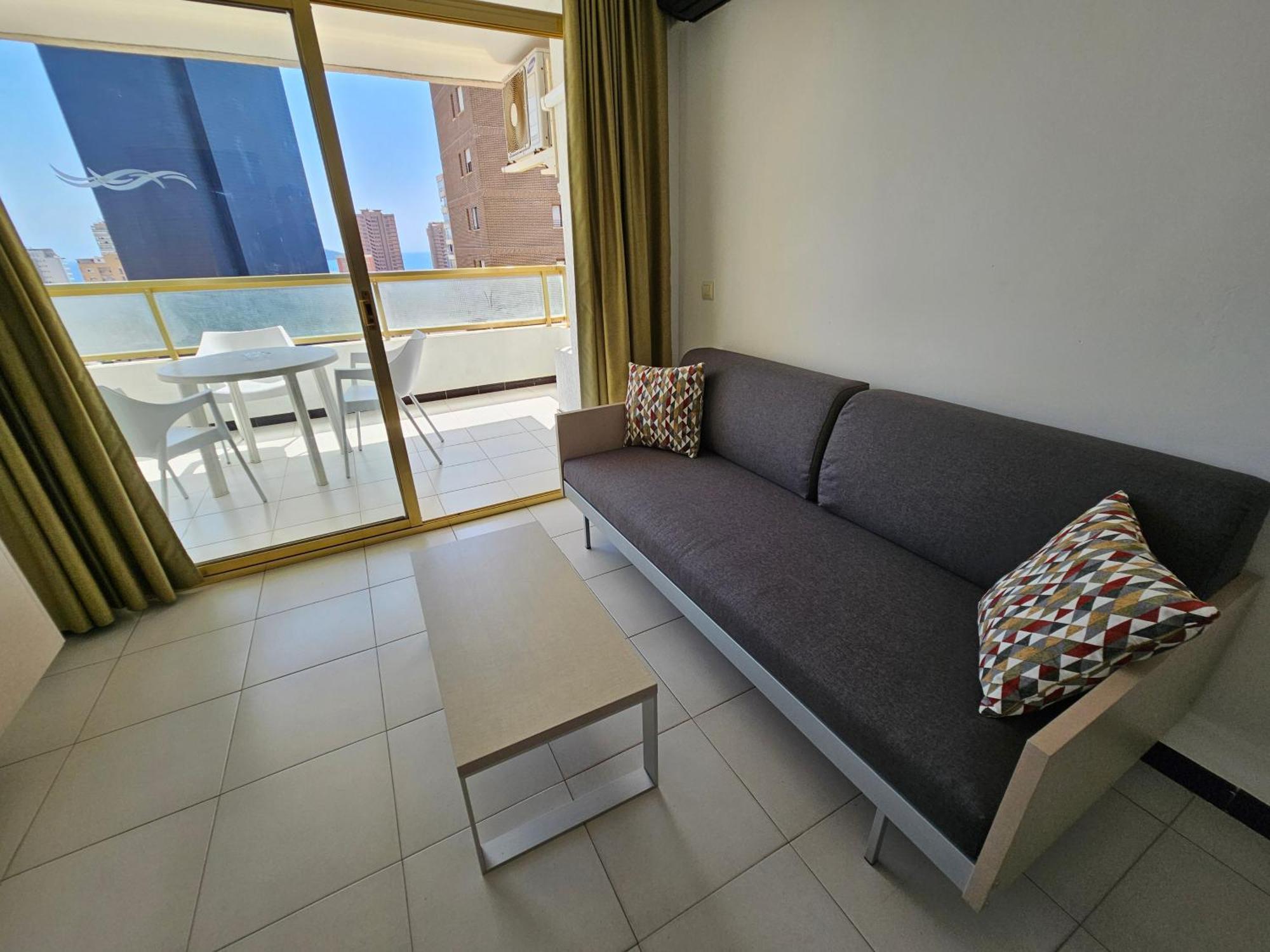Apartamentos Maria Victoria Бенидорм Екстериор снимка