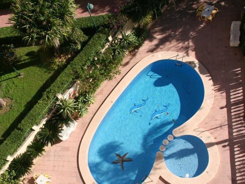 Apartamentos Maria Victoria Бенидорм Екстериор снимка