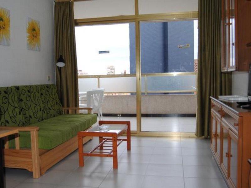 Apartamentos Maria Victoria Бенидорм Екстериор снимка