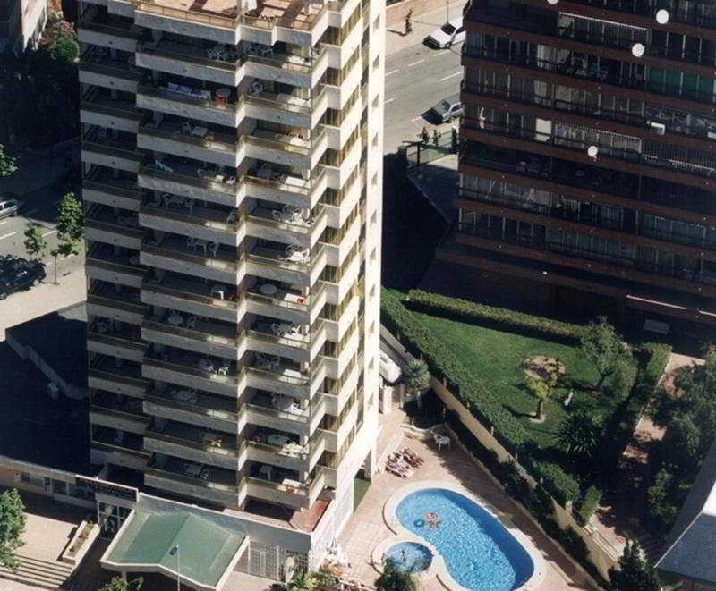 Apartamentos Maria Victoria Бенидорм Екстериор снимка