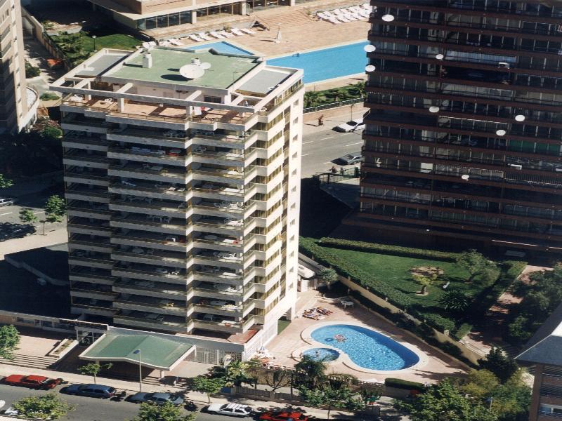 Apartamentos Maria Victoria Бенидорм Екстериор снимка