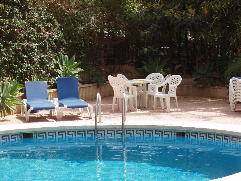 Apartamentos Maria Victoria Бенидорм Екстериор снимка